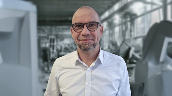 Tobias-Koennel-1920x1080 Tobias-Koennel-1920x1080