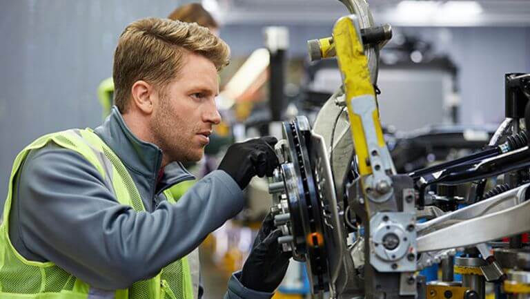 csm_branche-automobilzulieferer-content_9022ecfc51 csm_branche-automobilzulieferer-content_9022ecfc51